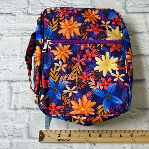 NWOT Floral Print Ladies Bible of Book Cover. Waterproof. - Picture 5 of 7